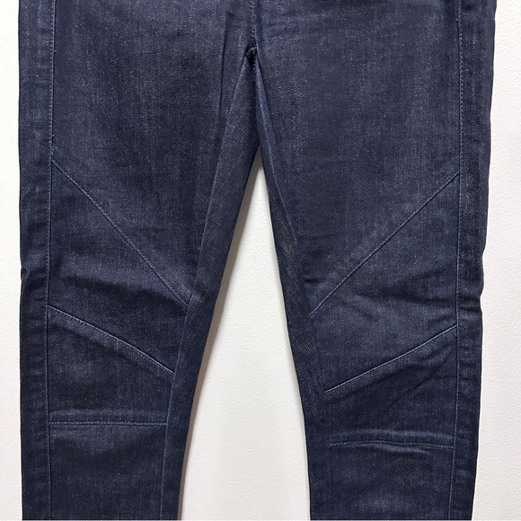 BCBG MaxAzria Soft & Stretchy Lightweight Capri Jean-look Legging - Picture 3 of 8